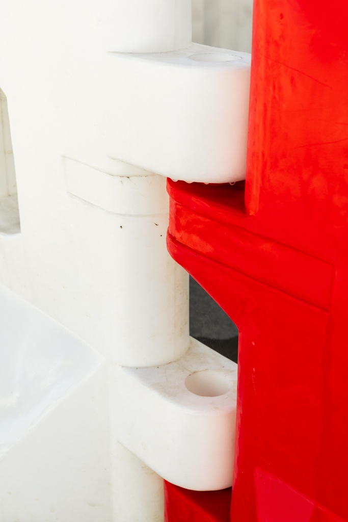 GuardX 1000™ HD Water Barrier Red - 2000 (L) x 450 (W) x 1000 (H) mm